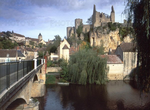 View from the left river, at the bridge, towards Angles