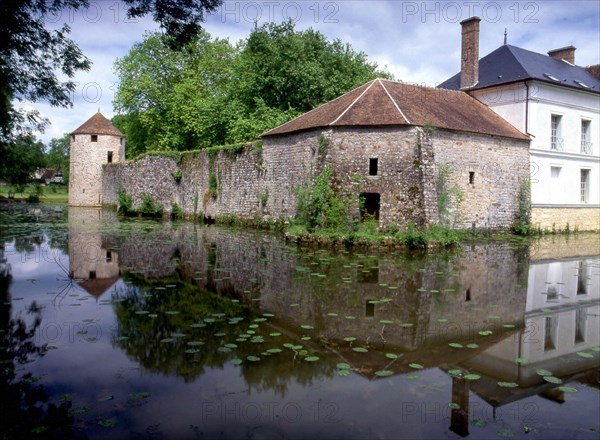 Ile-de-France : vallée de l'Orvanne
Château de Diant