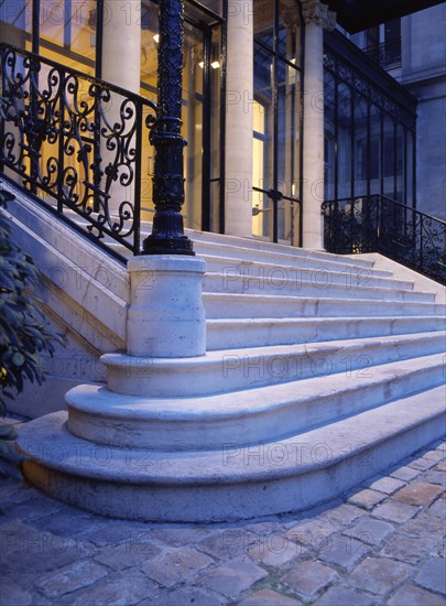 ESCALIER D'ENTREE, HOTEL PARTICULIER, FAUBOURG-SAINT-HONORE, PARIS