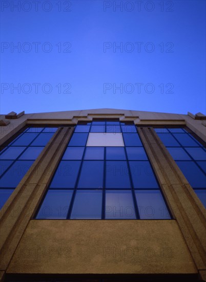 IMMEUBLE DE BUREAUX, BOULEVARD MASSENA, PARIS, FRANCE