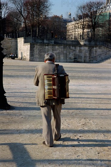 Accordéoniste à Paris