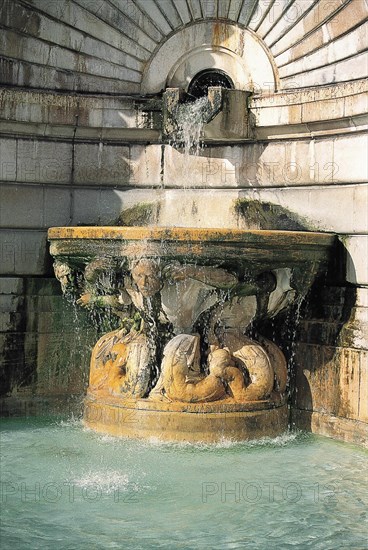 Fontaine, Paris