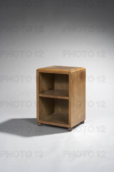 Jourdain, Open bookstand