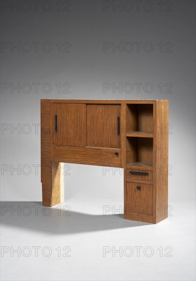 Jourdain, Storage cabinet