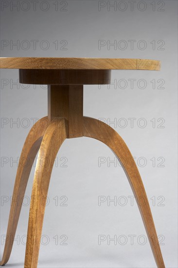 Rulhmann, End table of the so-called "Elegant" style