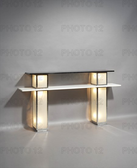 Mallet-Stevens, Illuminating console