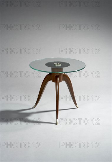 Jallot, Pedestal table