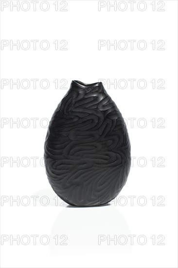 Micheluzzi, Black vase