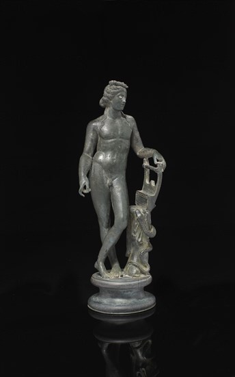 Roman statuette of Apollo zither player