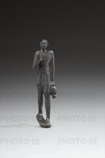 Egyptian statuette of a dignitary