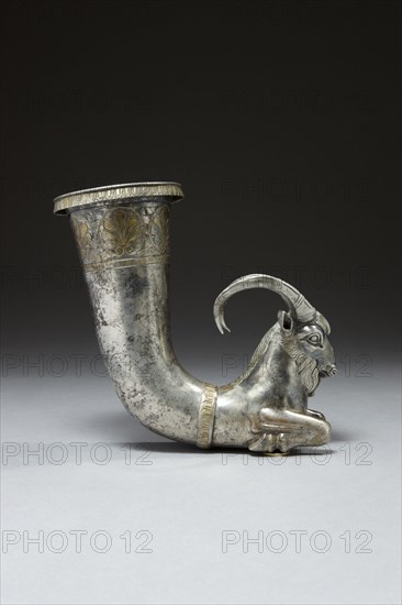 Rhyton au bouquetin