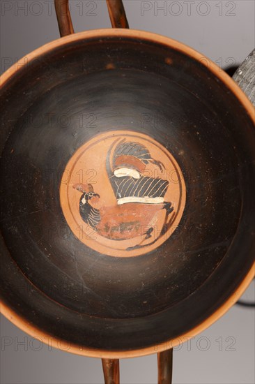 Greek black figure kylix