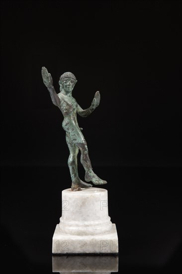 Etruscan statuette figuring a dancer