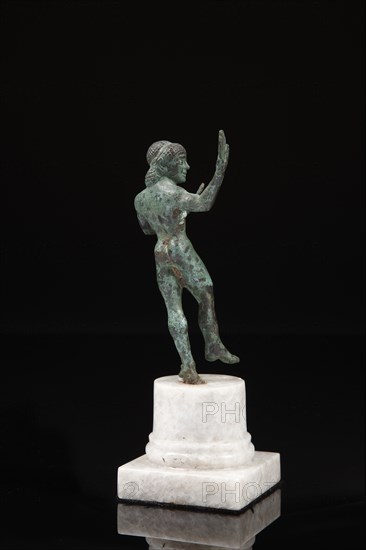 Statuette représentant un danseur