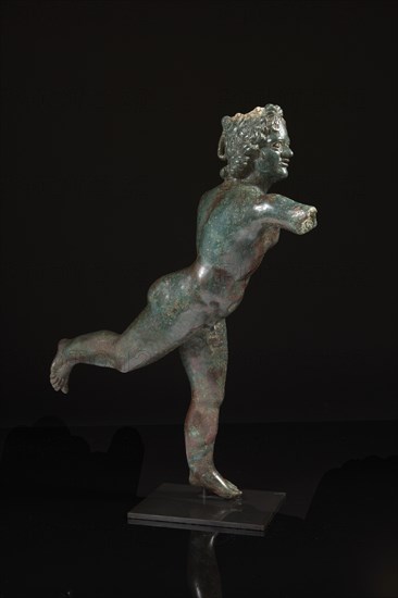 Roman statue figuring Eros Lampidarius