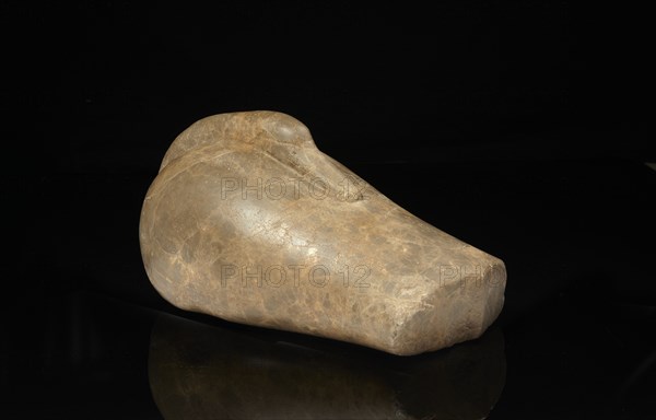 Important mesopotamian zoomorphic weight in the shape of a duck