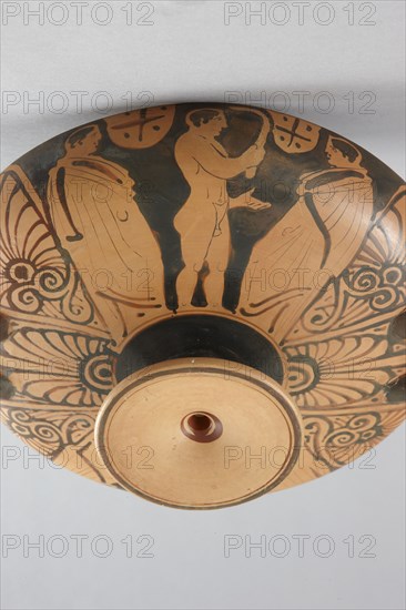 Etruscan red figure kylix (extérieur)