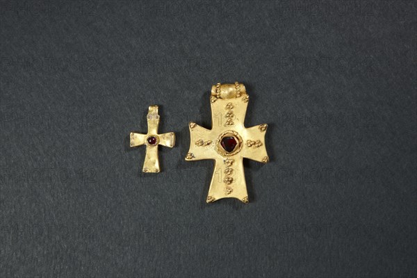 Croix-pendentifs byzantins