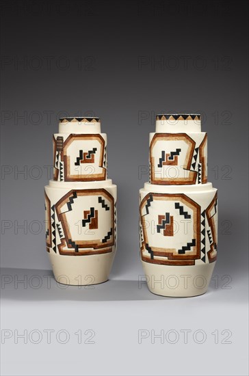 Paire de grands vases cylindres