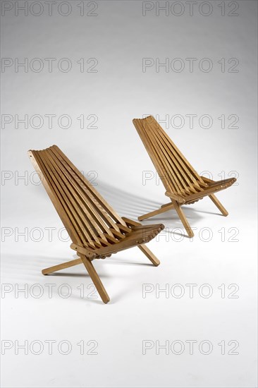 Deux fauteuils d'origine scandinave