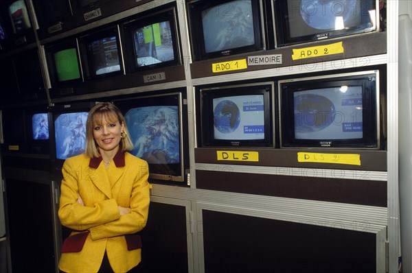 25/10/1993. F.KLEIN PRESENTE LA METEO SUR "FRANCE 3"