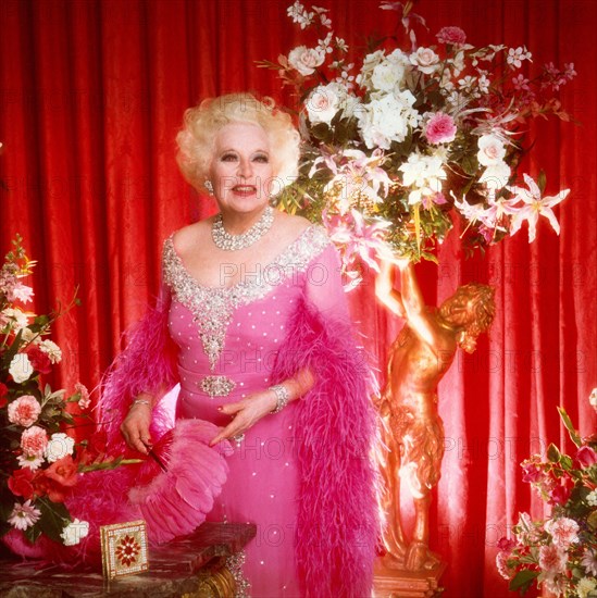 04/05/1995. HATFIELD: BARBARA CARTLAND CHEZ ELLE