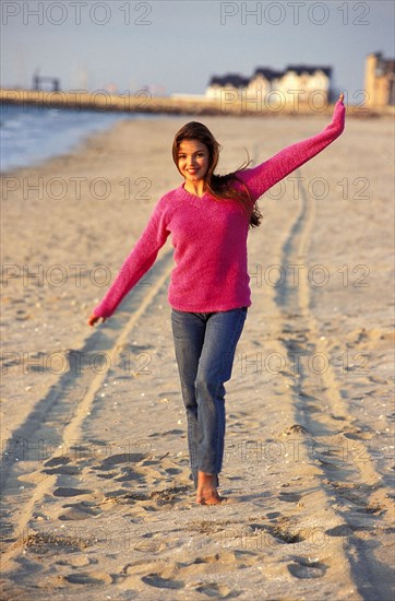 00/04/1996. CLOSE-UP SEVERINE FERRER A DEAUVILLE    HEROINE DE"STUDIO SUD"