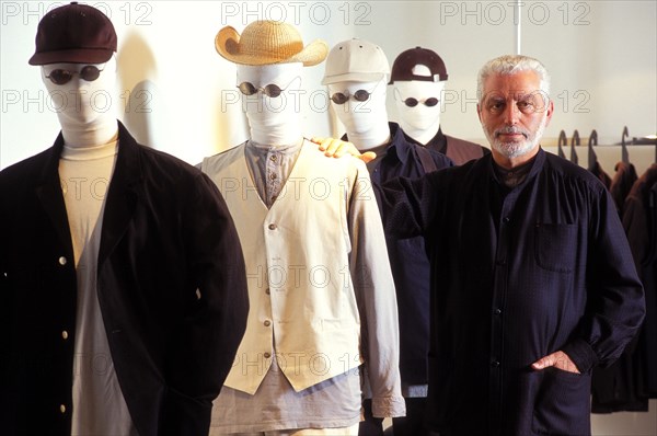 21/05/1996. PARIS: PACO RABANNE DANS SA BOUTIQUE