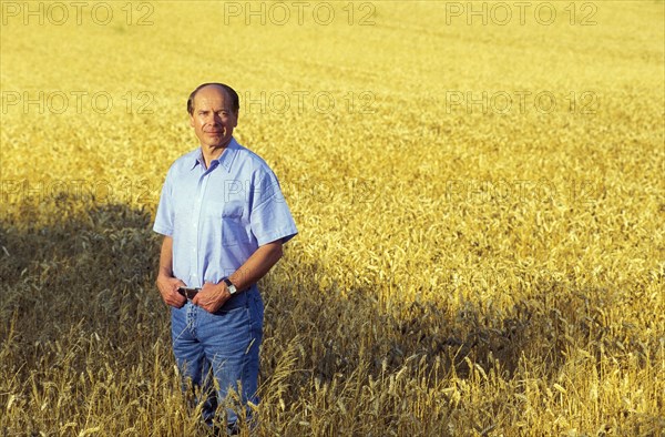 00/07/1996. MICHEL MONTIGNAC ET SA FEMME SUZY       AU DOMAINE DU MOULIN