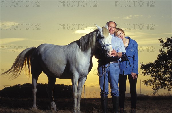 00/07/1996. MICHEL MONTIGNAC ET SA FEMME SUZY       AU DOMAINE DU MOULIN   *EXCLUSIF*