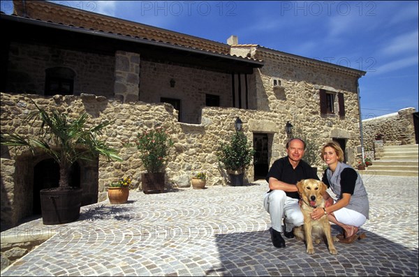 00/07/1996. MICHEL MONTIGNAC ET SA FEMME SUZY       AU DOMAINE DU MOULIN