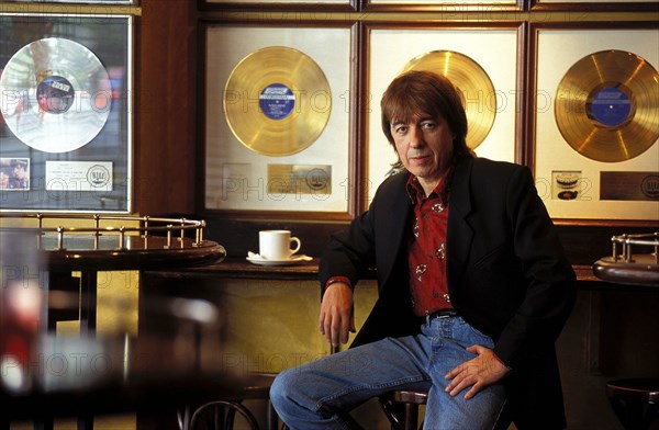 09/10/1996. LONDRES: BILL WYMAN DANS SON RESTAURANT LE "STICKY FINGERS"