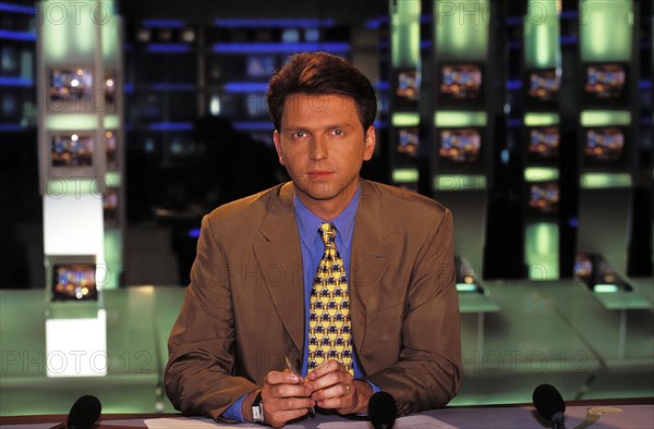 11/08/1997. THOMAS HUGUES, PRESENTATEUR TV