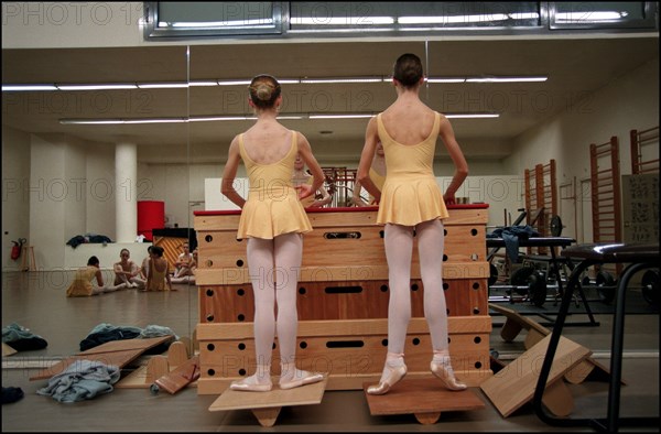 01/10/2000. The "Petits Rats", pupils of the Opera Garnier ballet class in Paris, working as extras.