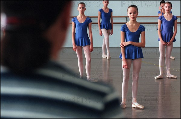 01/10/2000. The "Petits Rats", pupils of the Opera Garnier ballet class in Paris, working as extras.