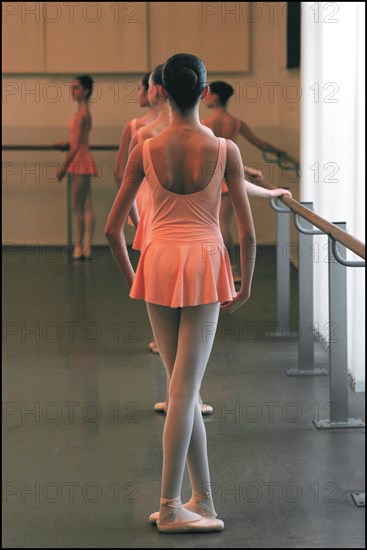 01/10/2000. The "Petits Rats", pupils of the Opera Garnier ballet class in Paris, working as extras.