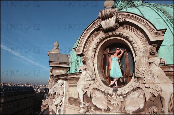 01/10/2000. The "Petits Rats", pupils of the Opera Garnier ballet class in Paris, working as extras.