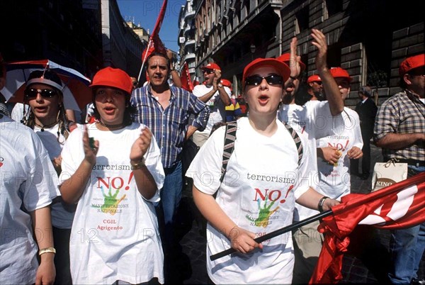 ITALY. ROMA. MAY 29, 1999. DEMONSTRATION AGAINST TERRORISM