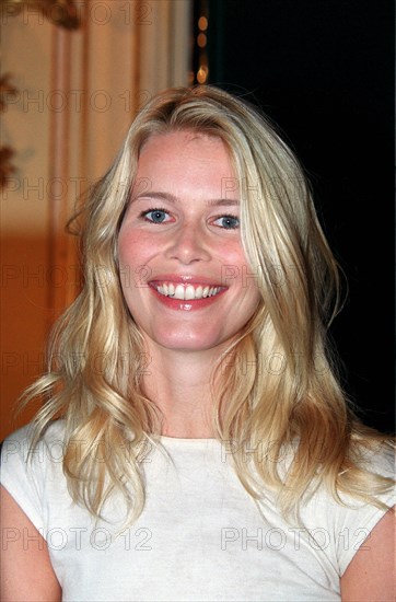 06/10/99. PARIS CLAUDIA SCHIFFER MEMBER OF THE US COMMITTE FOR UNICEF'S