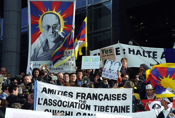 24/10/1999. MANIF. ANTI-JIANG ZEMIN A PARIS