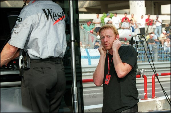 06/03/2000. People at the formula one grand prix in Monaco.