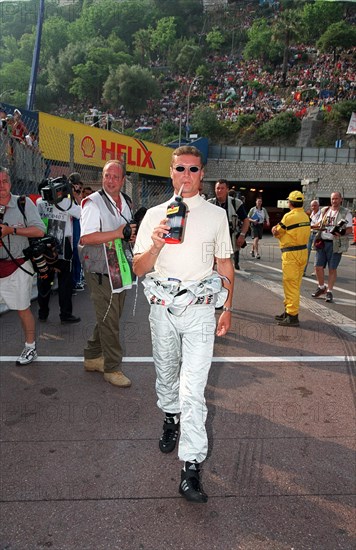 06/04/2000. People at the formula one grand prix of Monaco