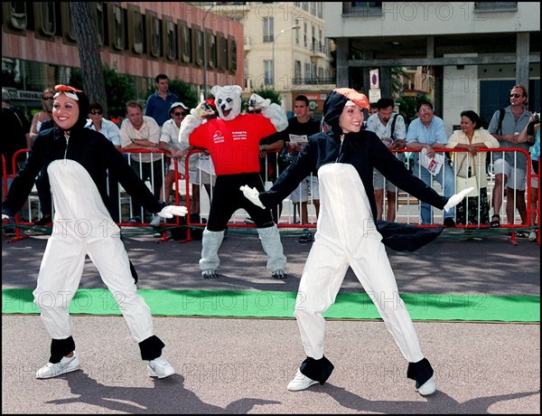 09/03/2000. Prince Albert at the bobsleigh world championship