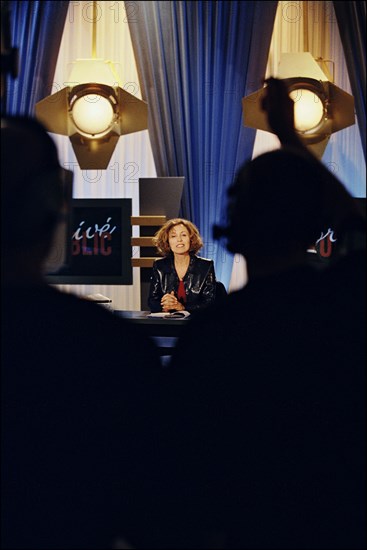 19/09/2000. TV. "VIE PRIVE-VIE PUBLIQUE"