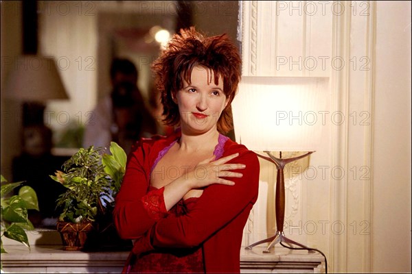 10/00/2000. Exclusive. Anne Roumanoff, close up.