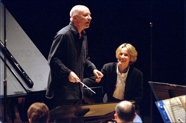 04/04/2001. Helene Grimaud, pianist, on rehearsal at "la cite de la musique".