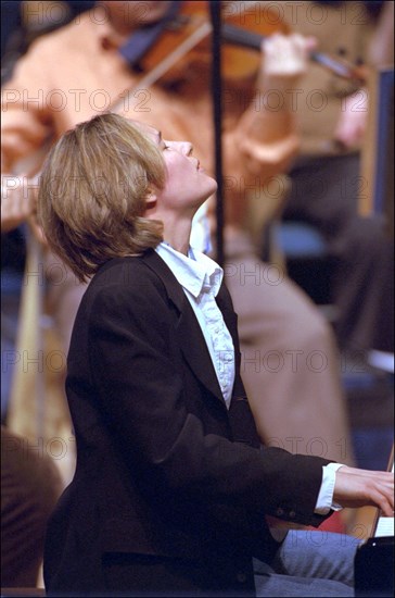 04/04/2001. Helene Grimaud, pianist, on rehearsal at "la cite de la musique".