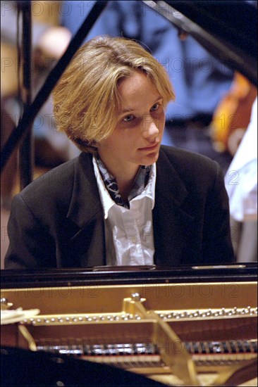 04/04/2001. Helene Grimaud, pianist, on rehearsal at "la cite de la musique".