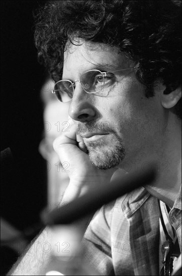 05/13/2001. 54th Cannes film festival: Press conference of "The man wasn't there ".