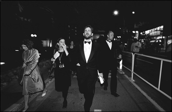 05/20/2001. 54th Cannes Film Festival : Exclusive Backstage closing ceremony